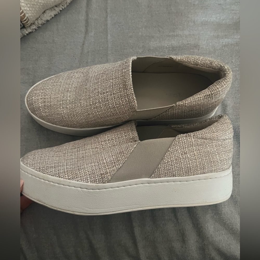 VINCE PLATFORM CANVAS SNEAKER